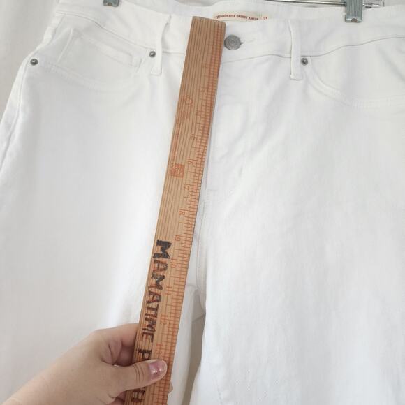 Levi's 501 High Rise Skinny Denim 31 X 27 Raw Hem Distressed Mom Jeans - Picture 6 of 11